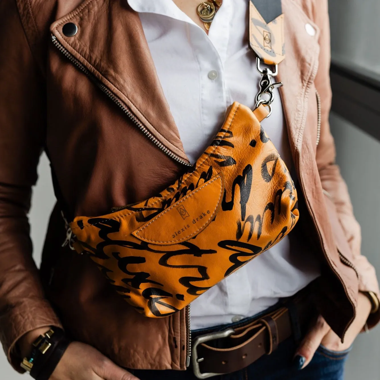 Anniversary Collection | Penelope Crossbody | Painted Sundance