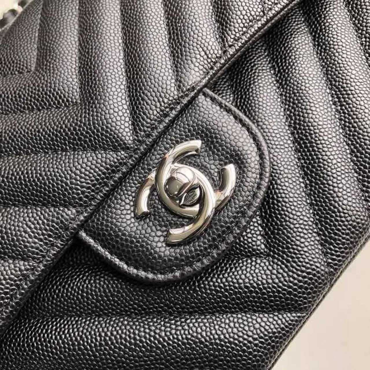 CHL Chevron Classic Handbag Silver Hardware Black For Women, Women&#8217;s Bags, Shoulder And Crossbody Bags 10.2in/26cm
