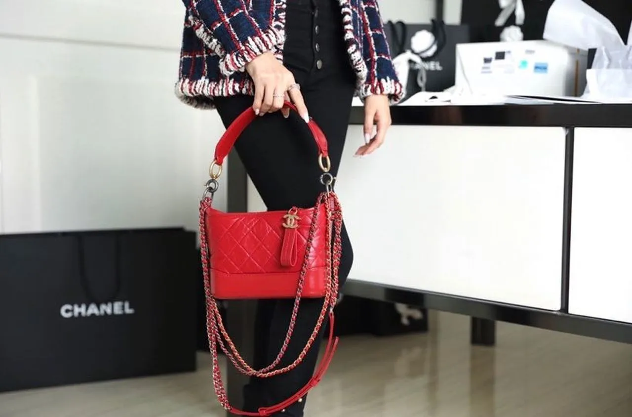 CHLGabrielle Small Hobo Bag Red For Women 7.8in/20cm A91810