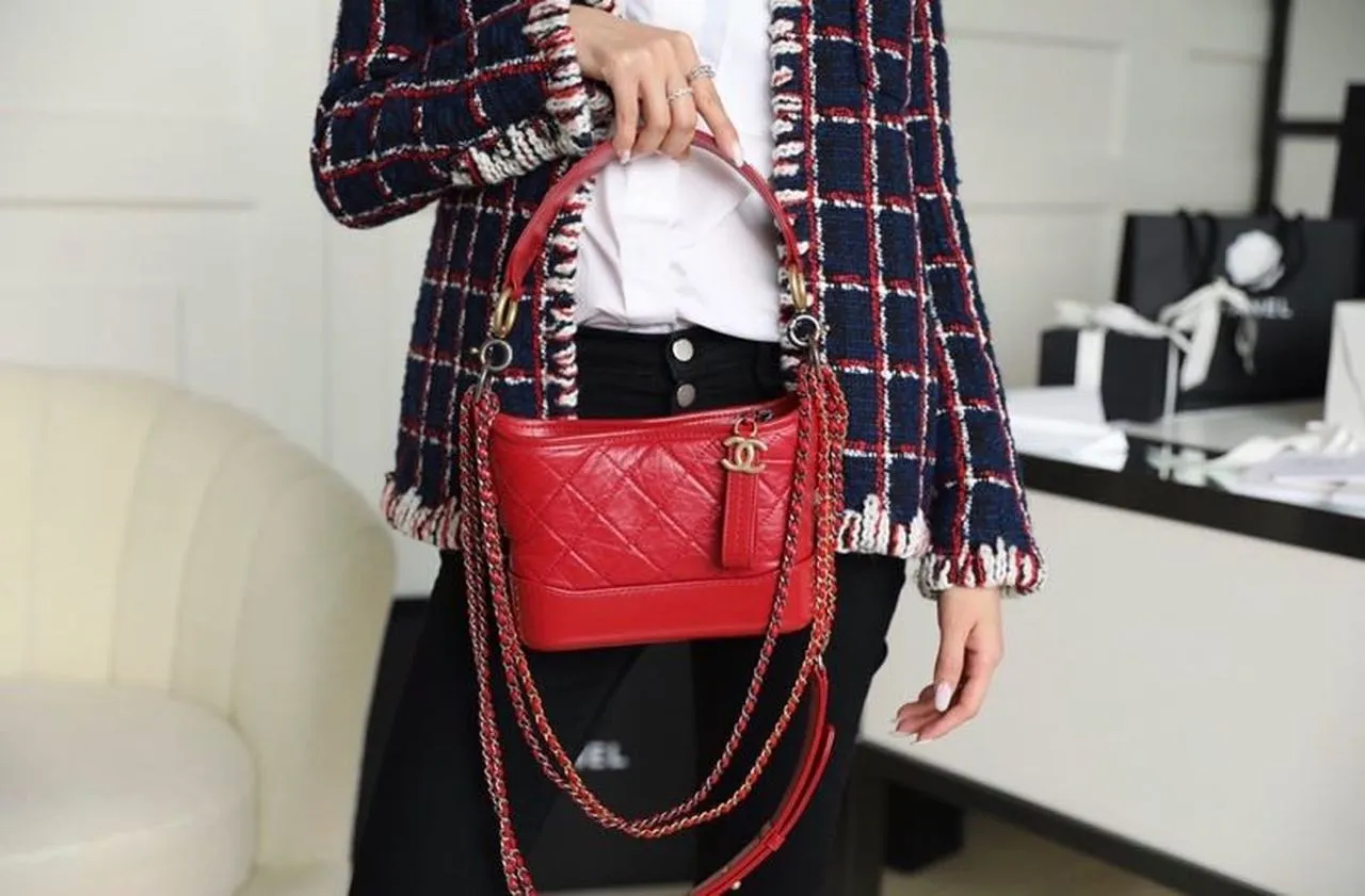 CHLGabrielle Small Hobo Bag Red For Women 7.8in/20cm A91810