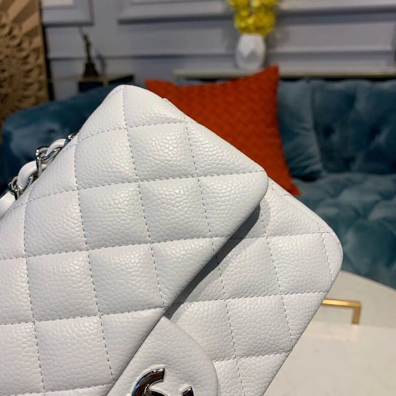 CHLSmall Classic Handbag Silver Hardware White For Women, Women&#8217;s Bags, Shoulder And Crossbody Bags 7.8in/20cm A01113