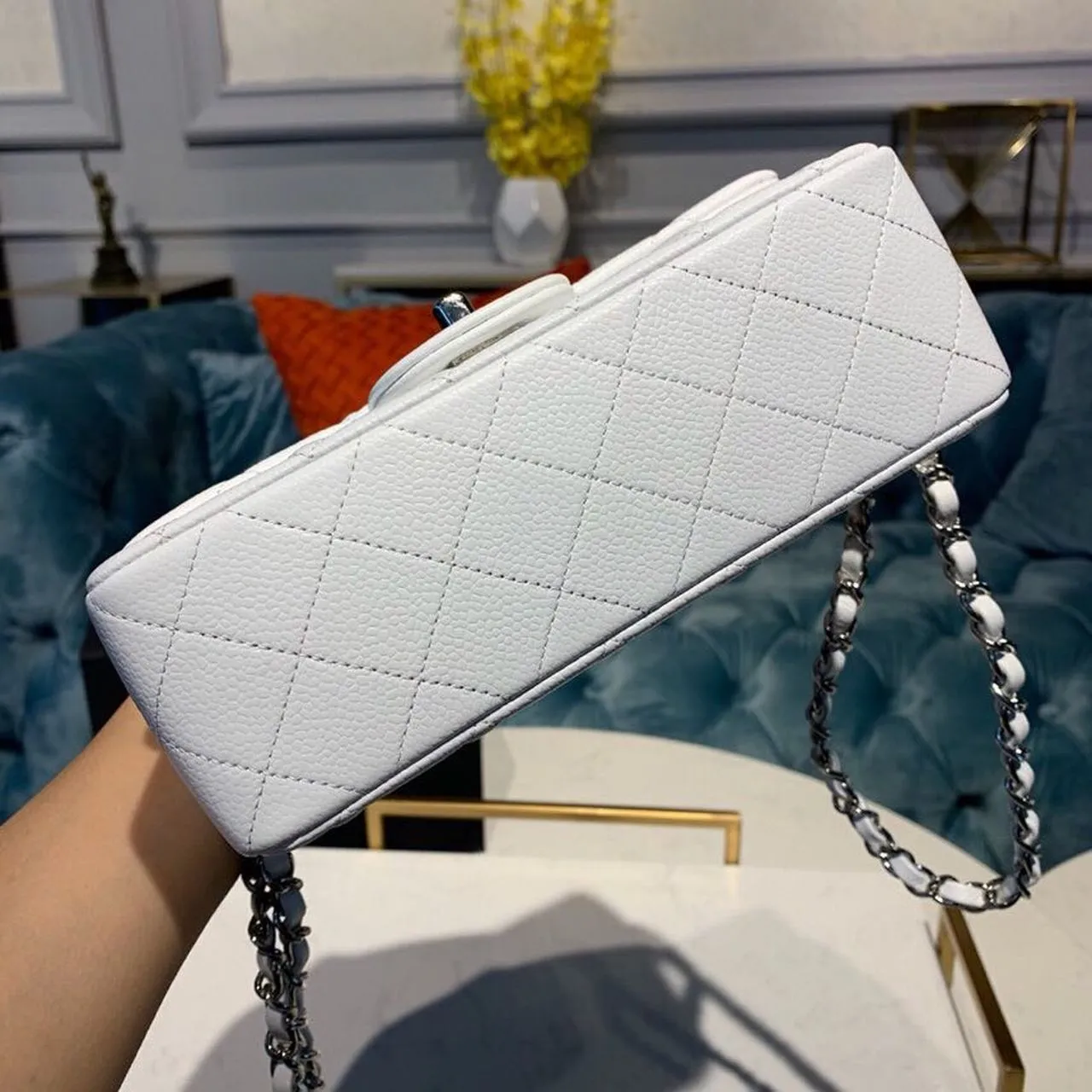 CHLSmall Classic Handbag Silver Hardware White For Women, Women&#8217;s Bags, Shoulder And Crossbody Bags 7.8in/20cm A01113