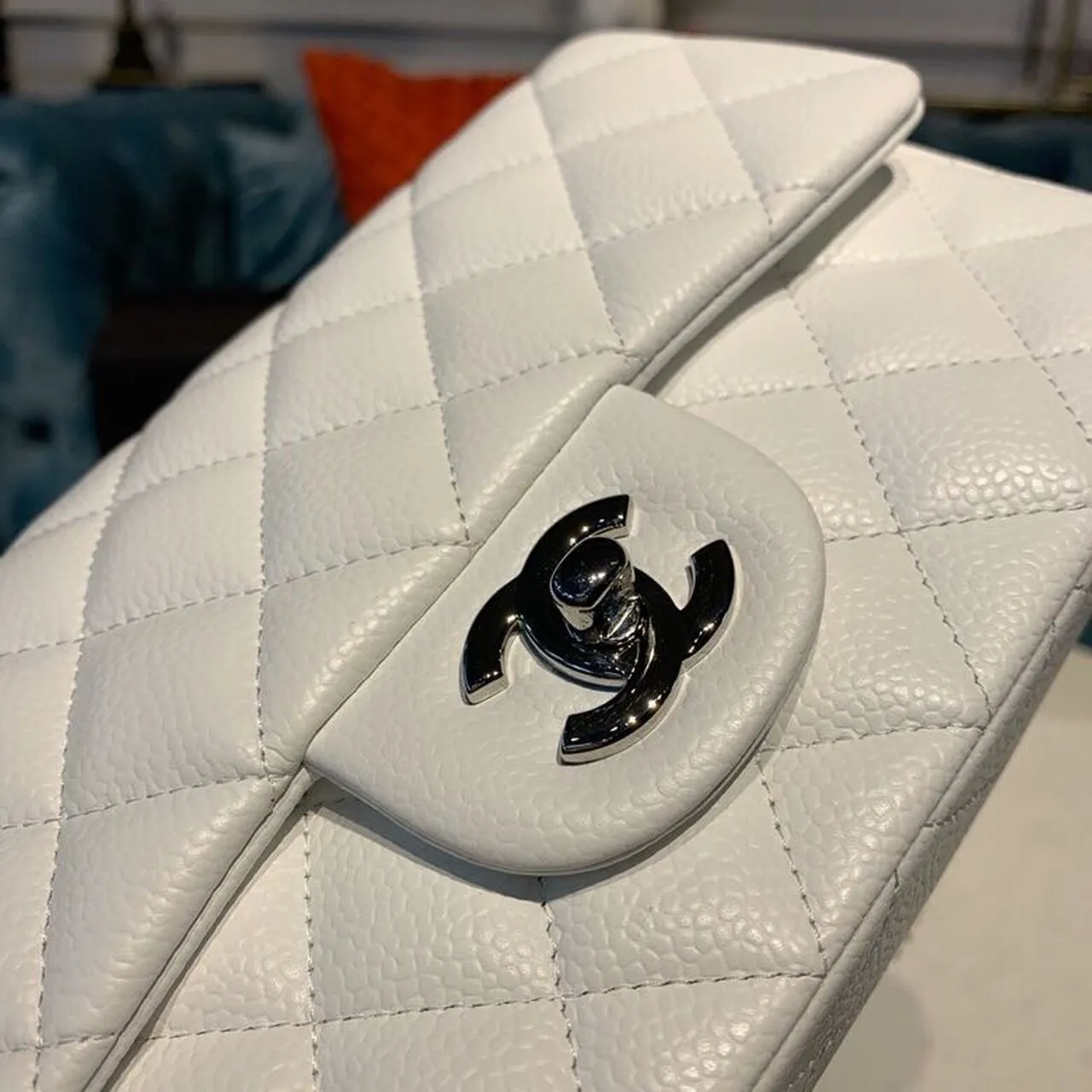 CHLSmall Classic Handbag Silver Hardware White For Women, Women&#8217;s Bags, Shoulder And Crossbody Bags 7.8in/20cm A01113