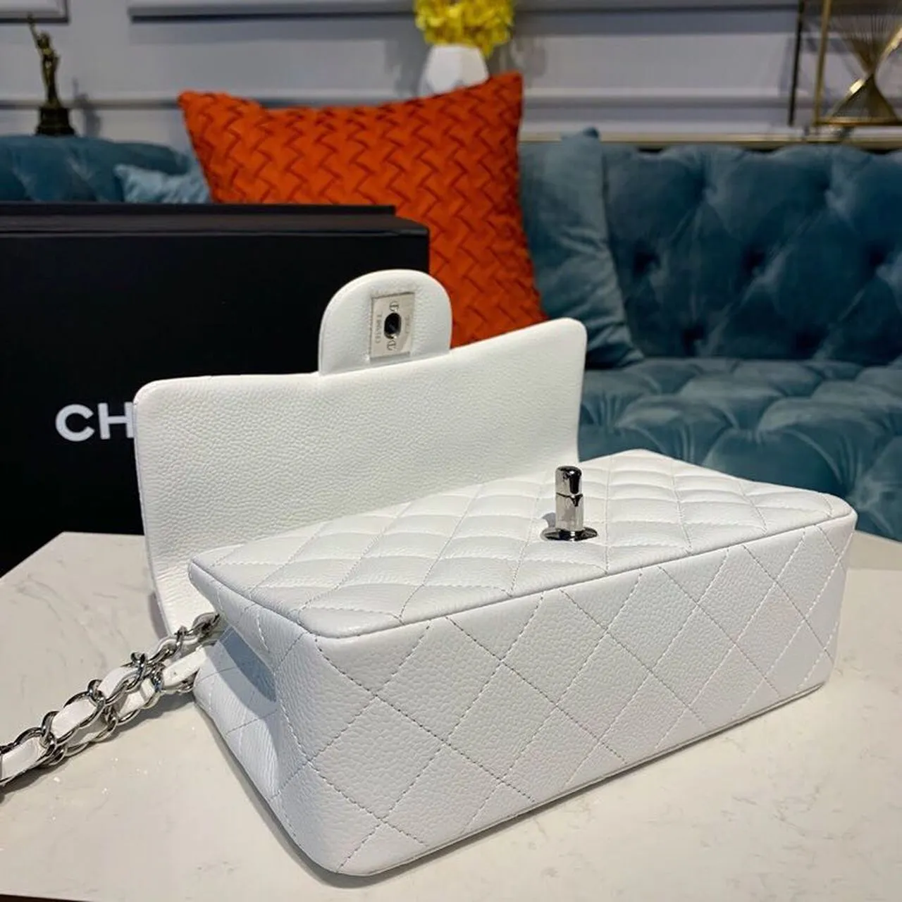 CHLSmall Classic Handbag Silver Hardware White For Women, Women&#8217;s Bags, Shoulder And Crossbody Bags 7.8in/20cm A01113