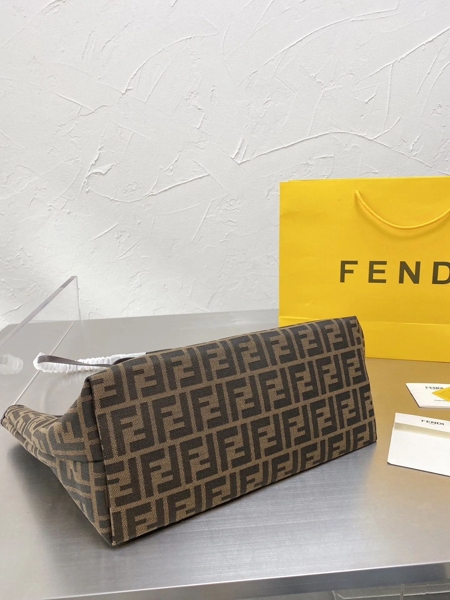 EN   Designer bags by Fendi 124