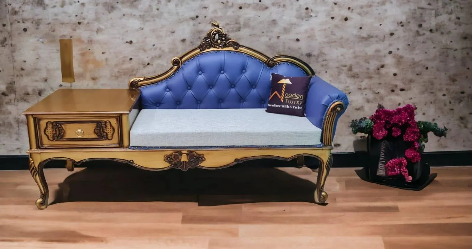 Luxury Antique Hand Carved Chaise Lounge Coffee And Phone Table With Storage