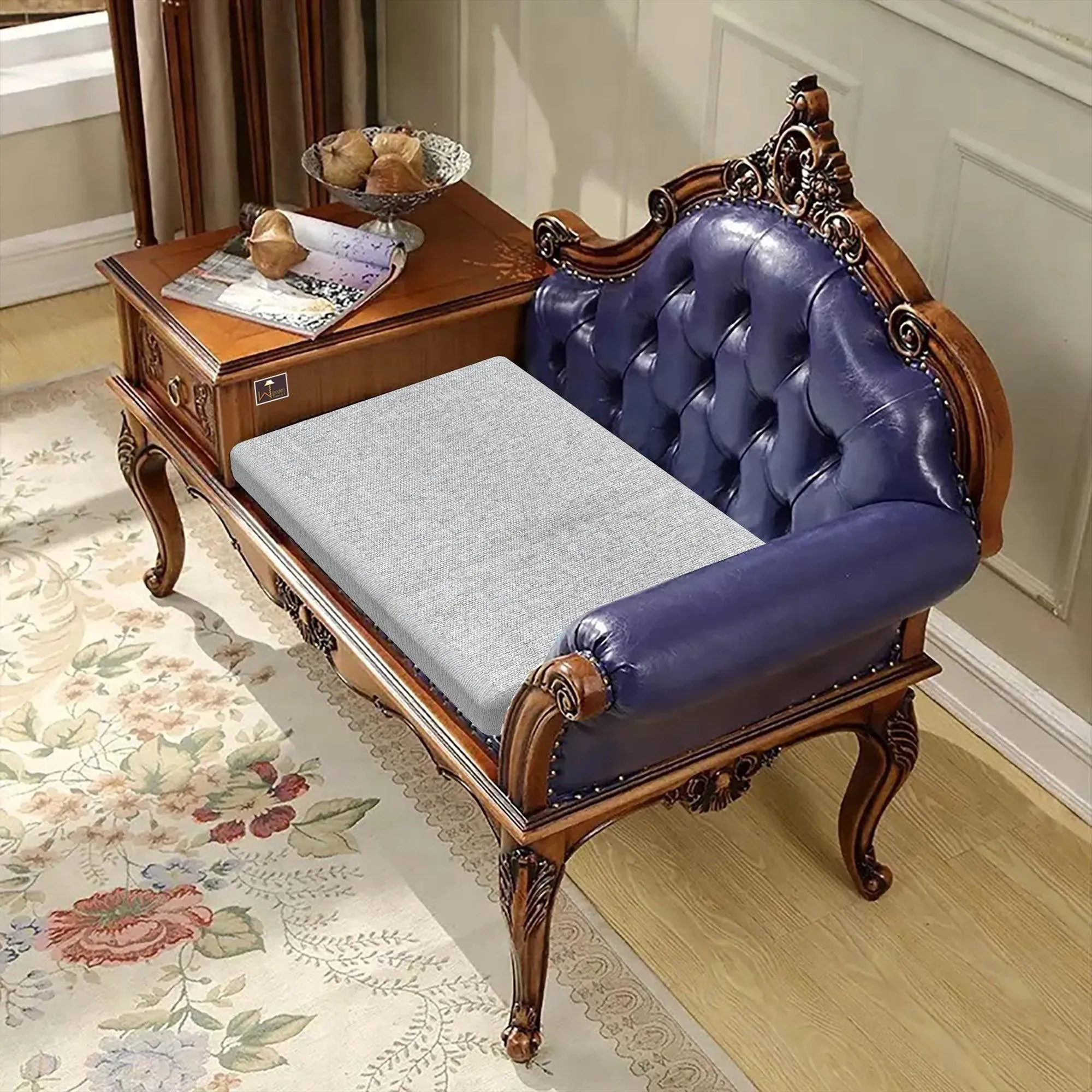 Luxury Antique Hand Carved Chaise Lounge Coffee And Phone Table With Storage