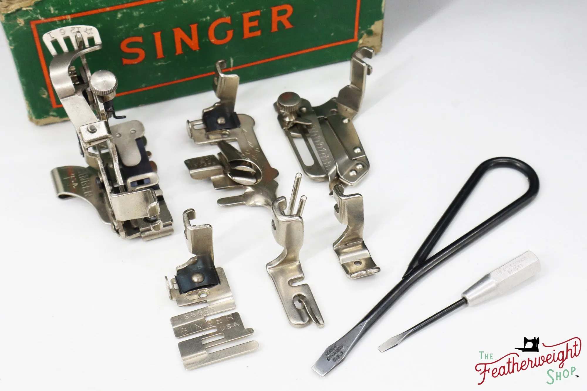 Singer Featherweight 221 Sewing Machine, AM380*** - 1956