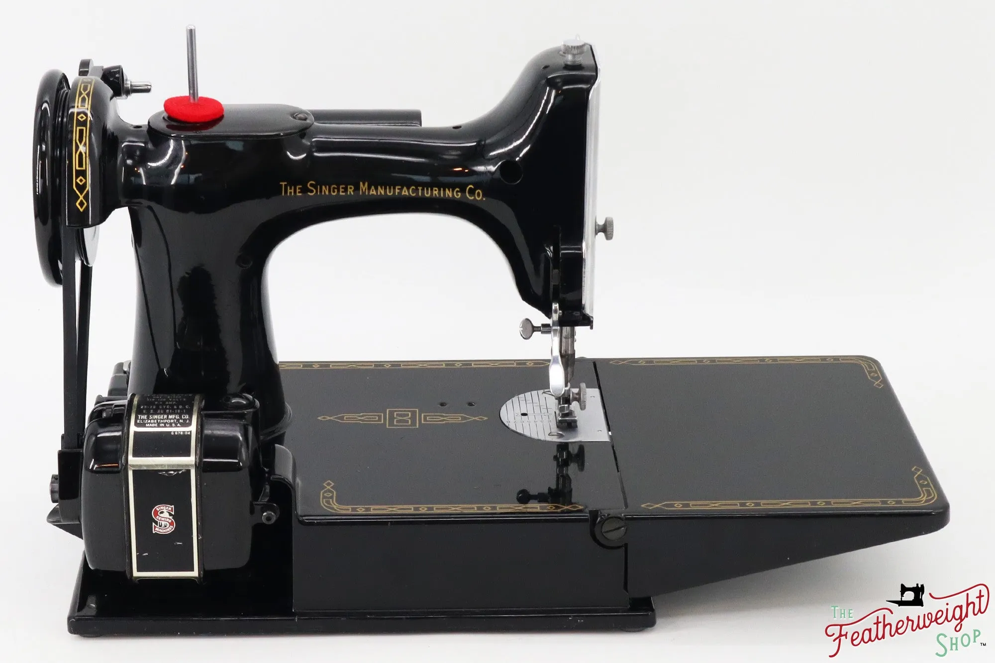 Singer Featherweight 221 Sewing Machine, AM775*** - 1957