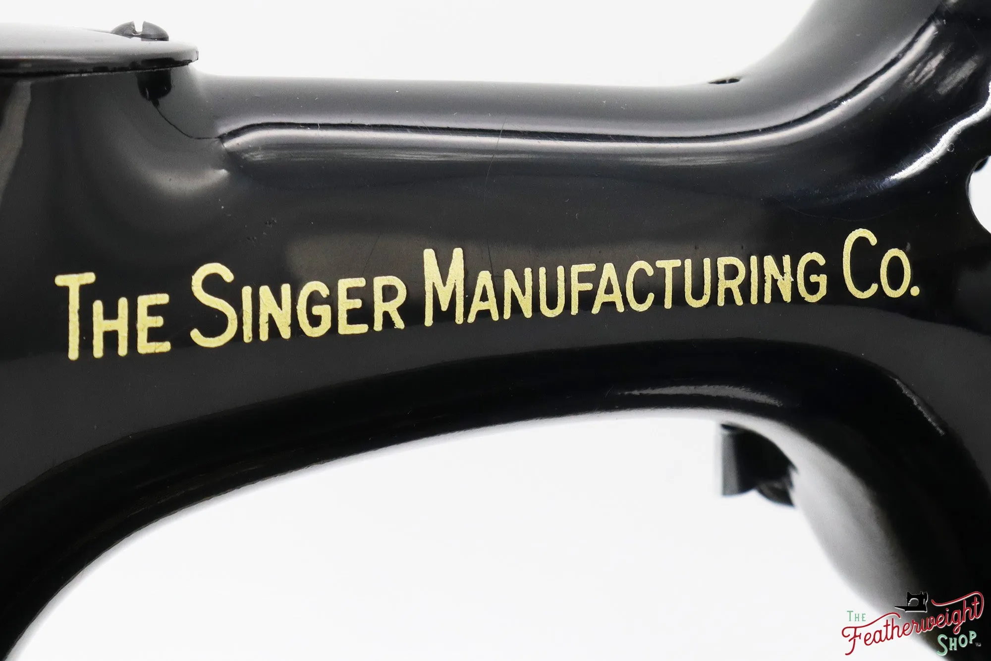 Singer Featherweight 221 Sewing Machine, Centennial: AK401***
