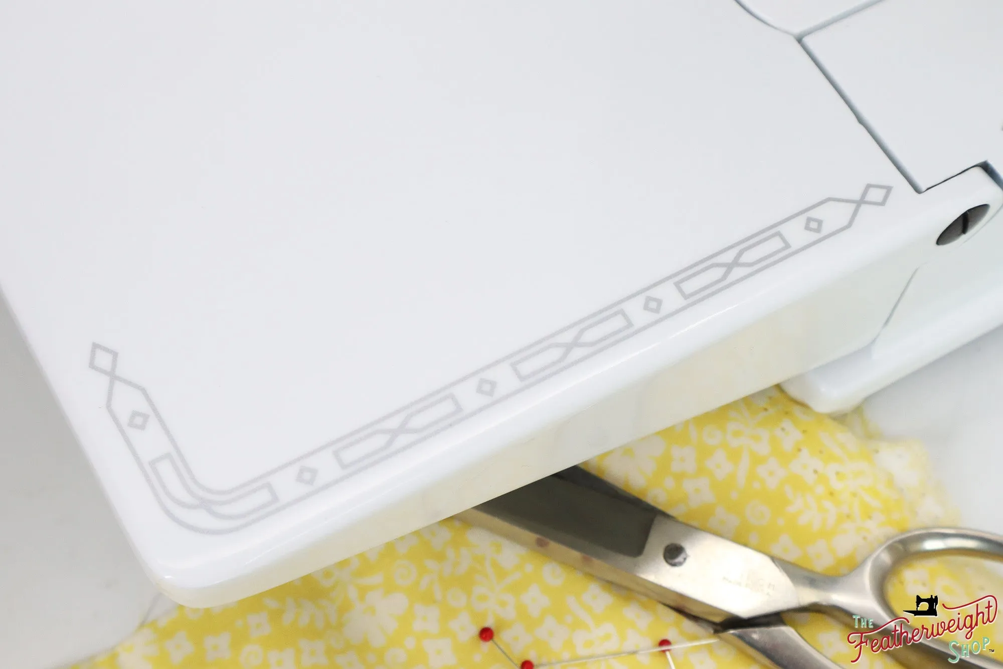 Singer Featherweight 222K - EJ915*** - Fully Restored in White