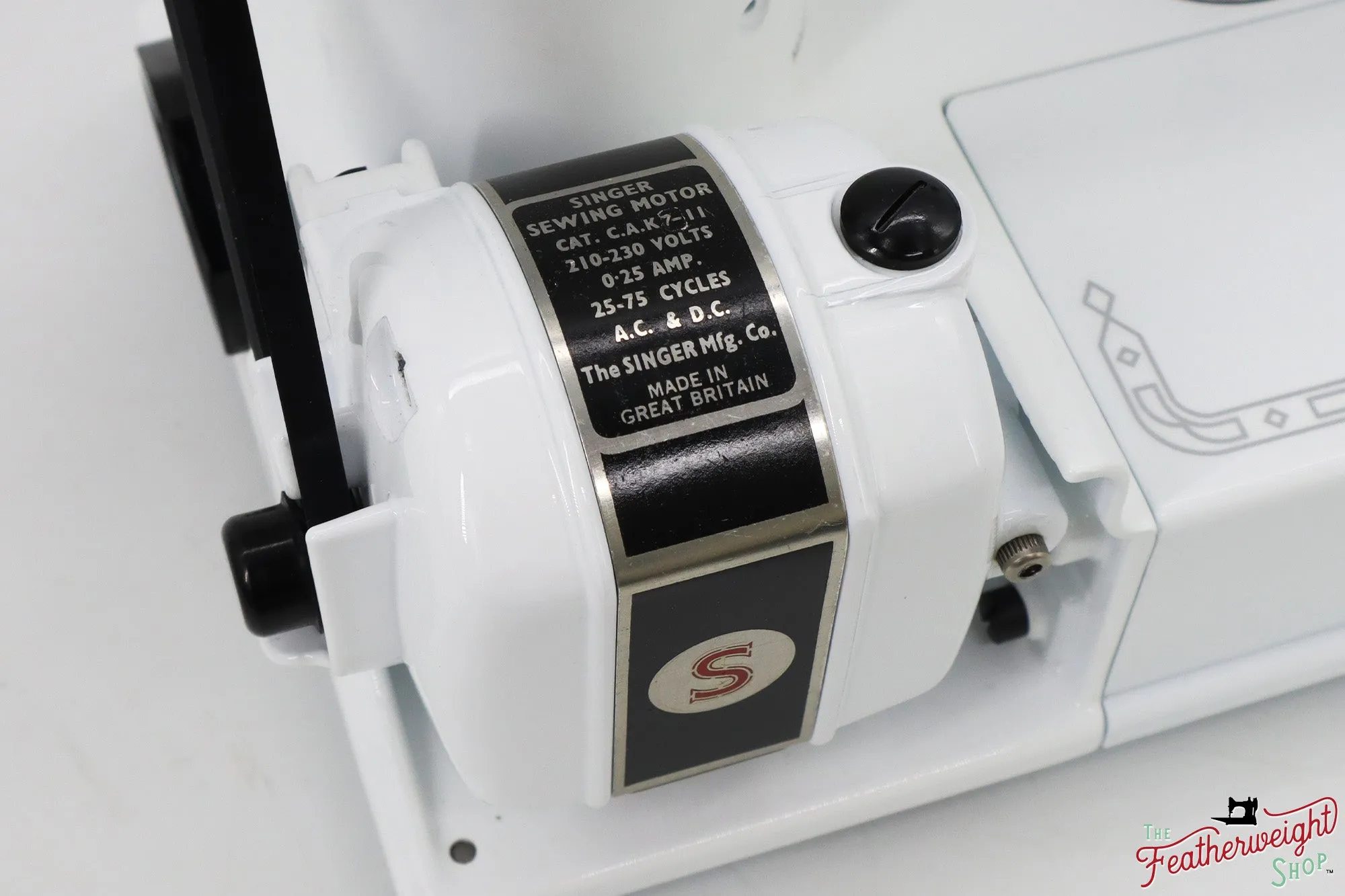 Singer Featherweight 222K - EJ915*** - Fully Restored in White