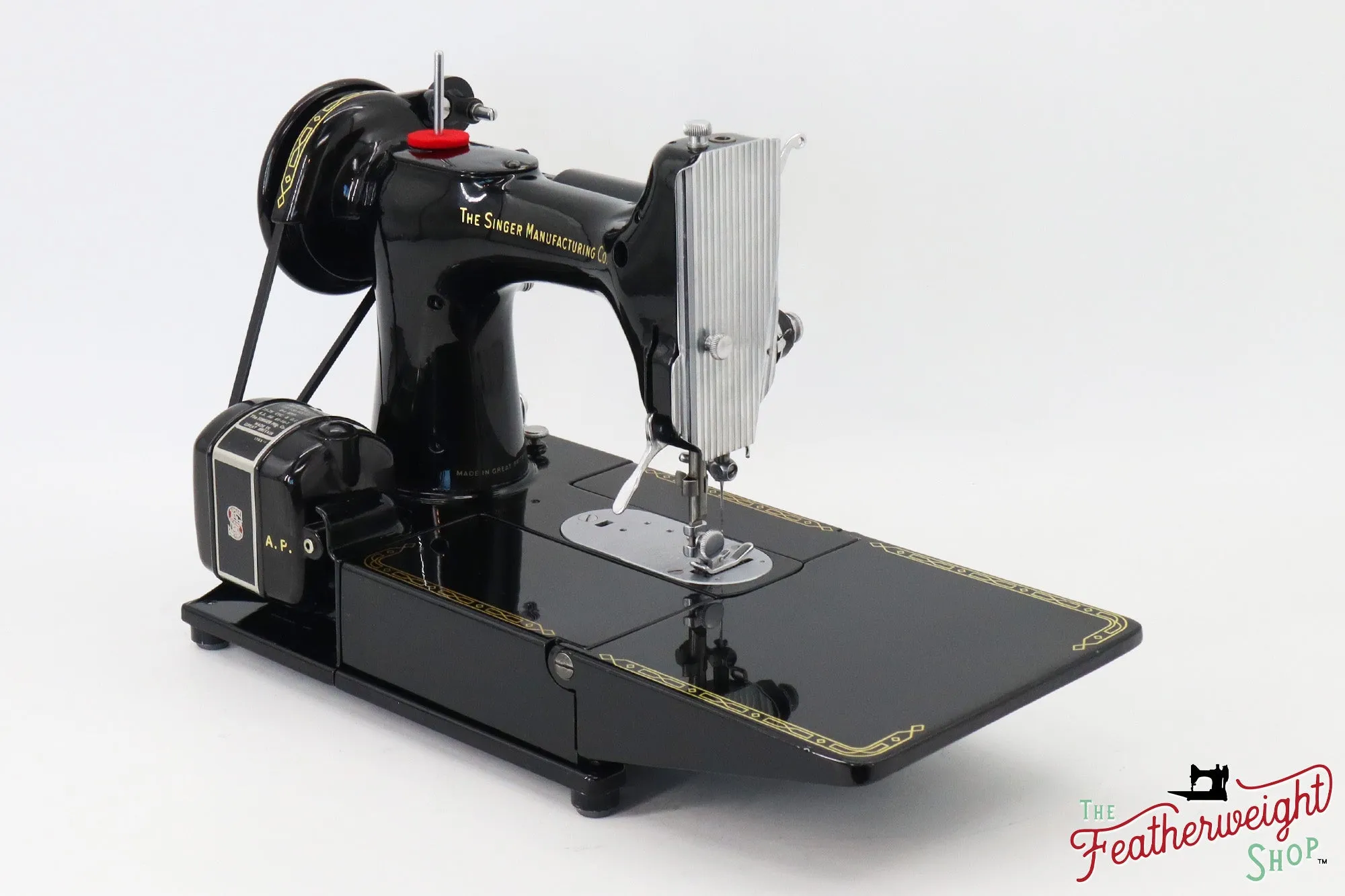 Singer Featherweight 222K Sewing Machine, Red 'S' - ES353*** - 1961