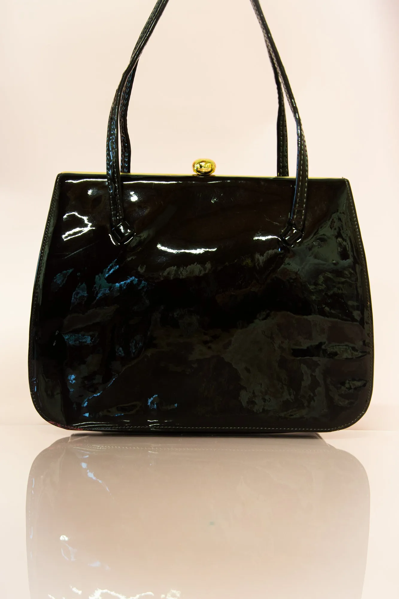 Vintage 1960s Holmes Patent Leather Handbag