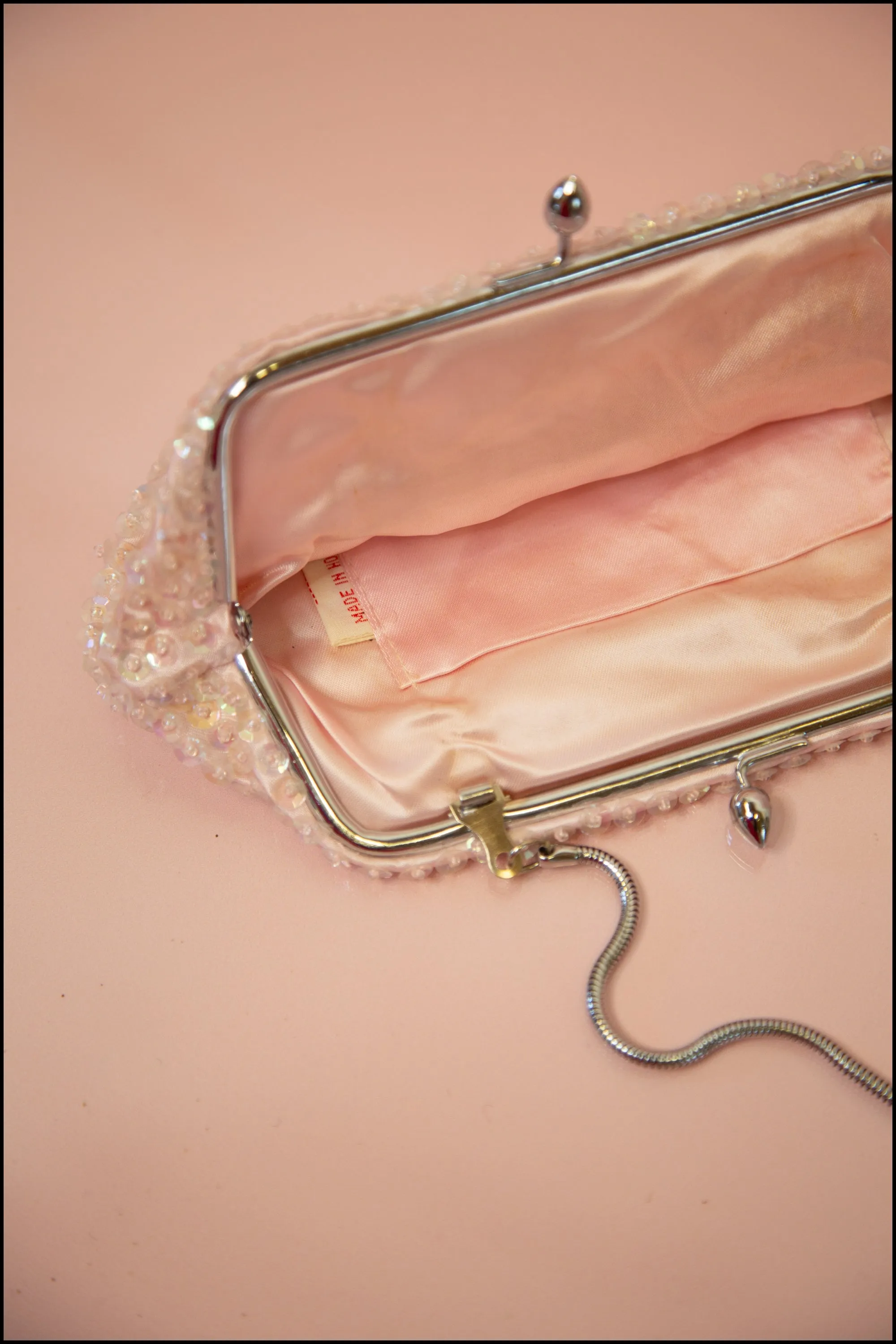 Vintage 1960s Pink Iridescent Beaded Purse