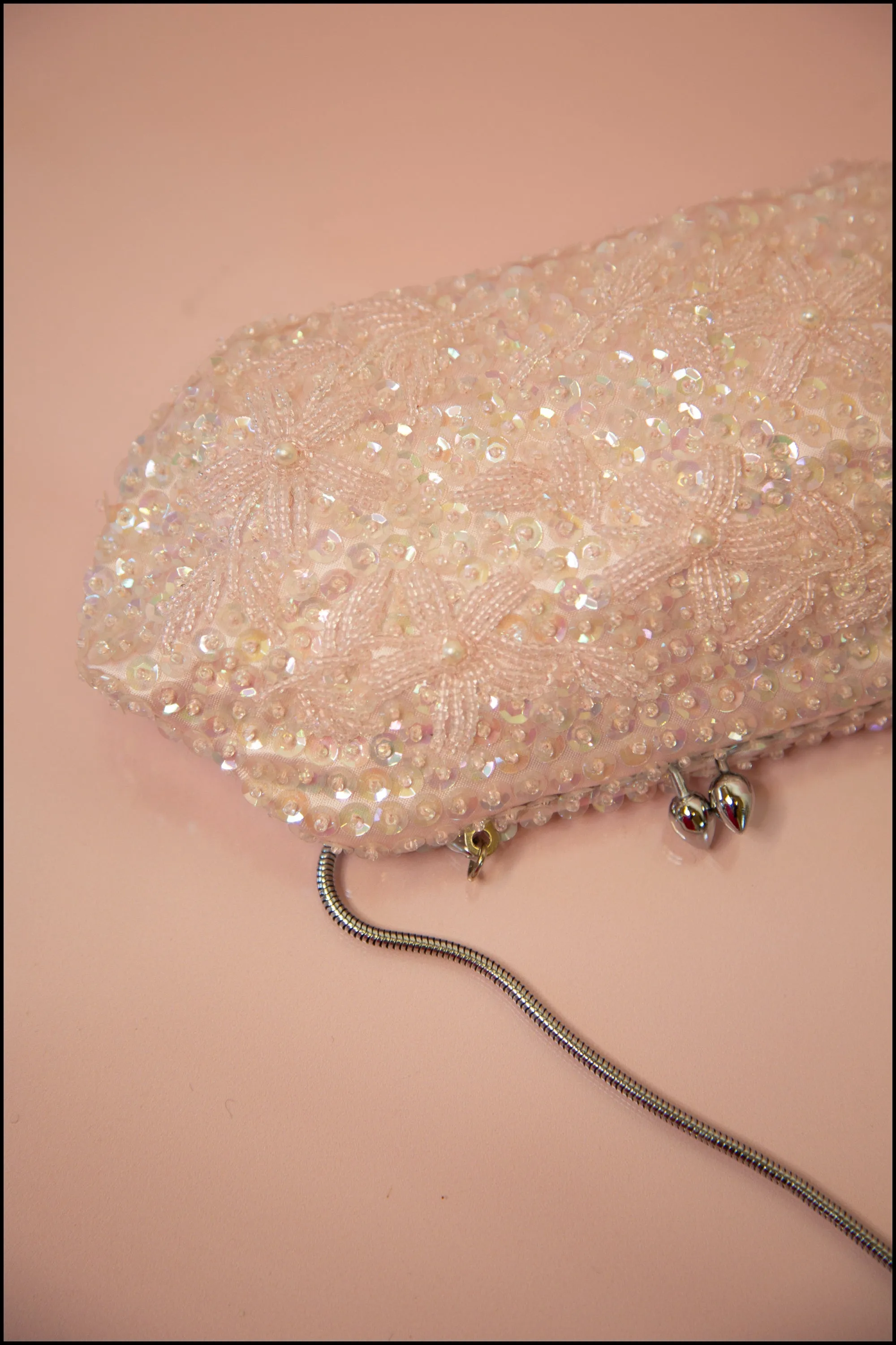 Vintage 1960s Pink Iridescent Beaded Purse